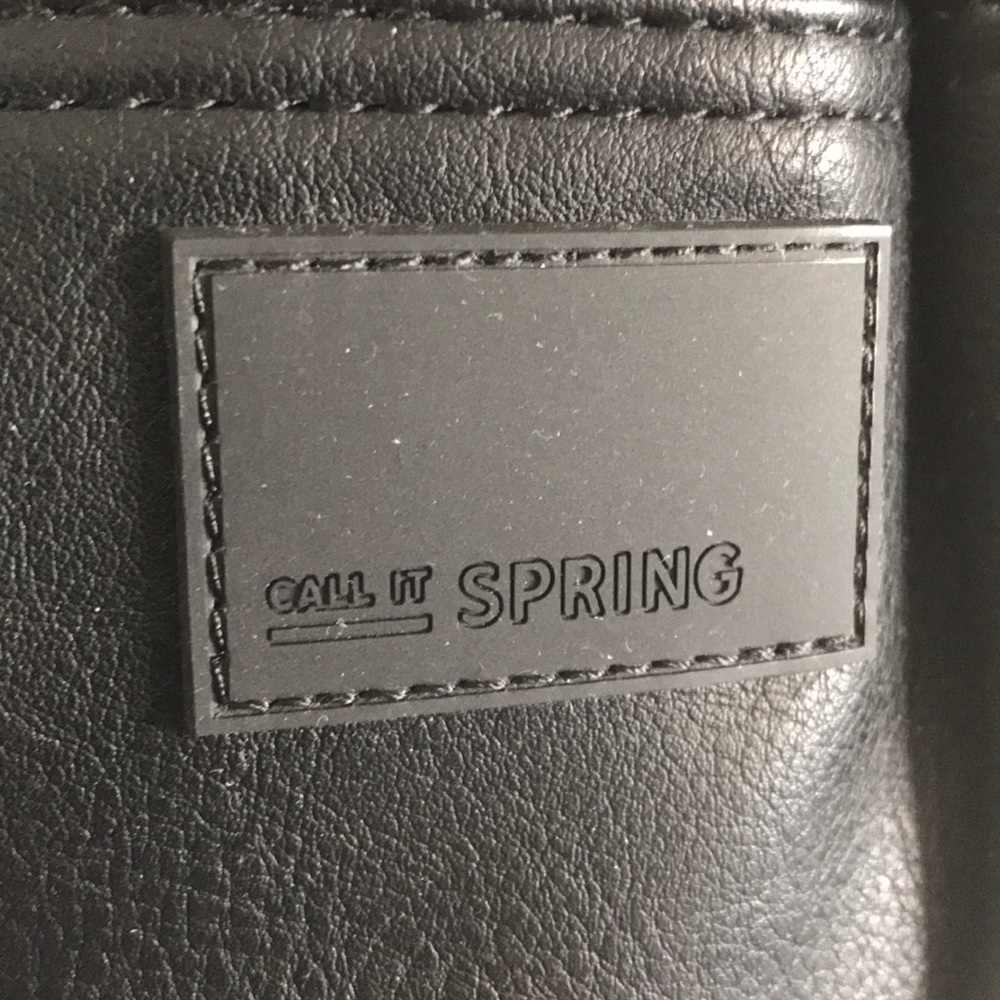 Backpack - Picture 5 of 8